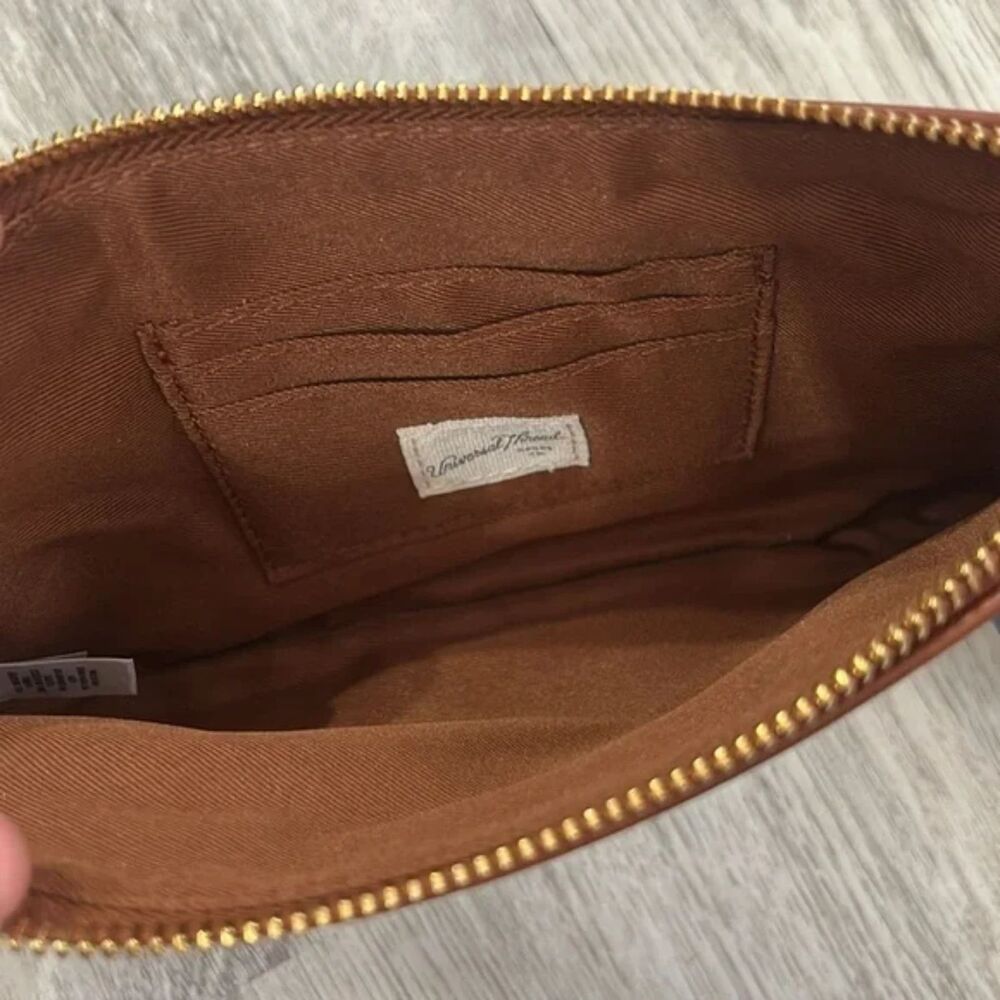 Universal Thread Large Brown Faux Leather Zippered Pouch Clutch with Card Slots - Picture 2 of 4